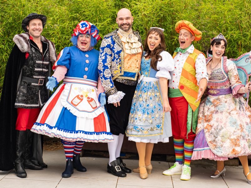 Principal-Cast-of-Beauty-and-the-Beast